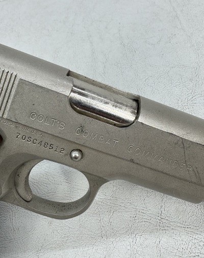COLT COMBAT COMMANDER .45 ACP - Image 20 of 25