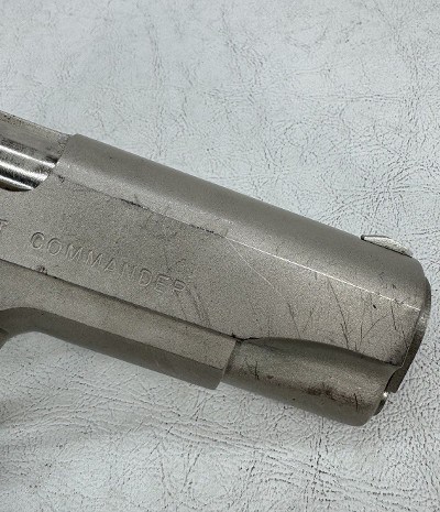 COLT COMBAT COMMANDER .45 ACP - Image 21 of 25