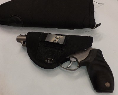 TAURUS JUDGE.45 LC/.410 GA - Image 1 of 12