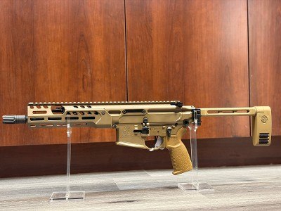 SIG SAUER MCX SPEAR-LT .300 AAC BLACKOUT - Image 1 of 6