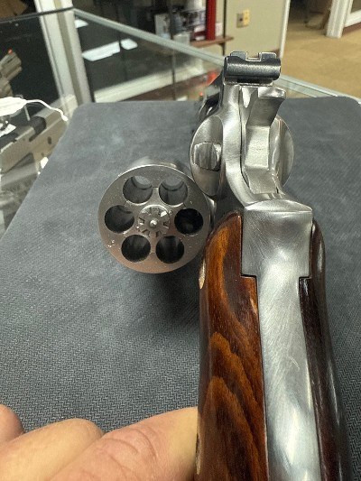 RUGER REDHAWK .44 MAGNUM - Image 9 of 10