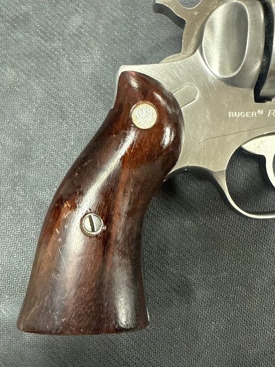 RUGER REDHAWK .44 MAGNUM - Image 8 of 10