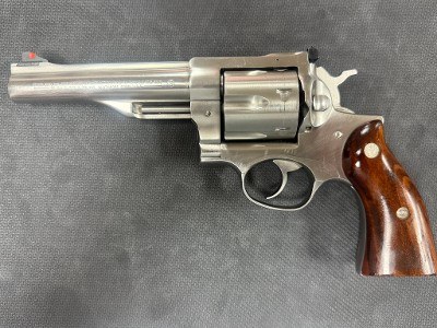 RUGER REDHAWK .44 MAGNUM - Image 1 of 10