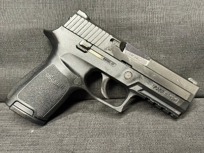 SIG SAUER P250 40 Smith & Wesson - Image 2 of 5