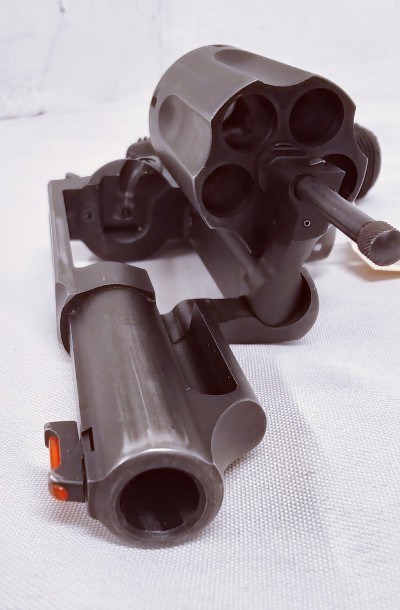 TAURUS The Judge .45 - .410 Bore - Image 8 of 8