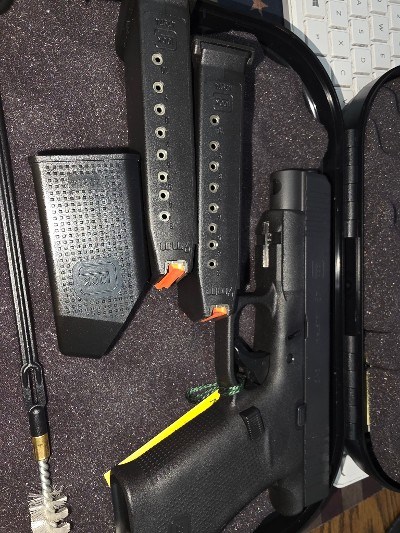 G48 W/ FRONT RAIL 9MM LUGER (9X19 PARA) - Image 2 of 5