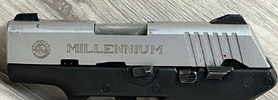 TAURUS PT140 MILLENNIUM G2 40 Smith & Wesson - Image 2 of 10