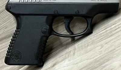 TAURUS PT140 MILLENNIUM G2 40 Smith & Wesson - Image 5 of 10