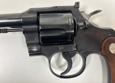 COLT OFFICERS MODEL MATCH .38 SPL - Image 4 of 10