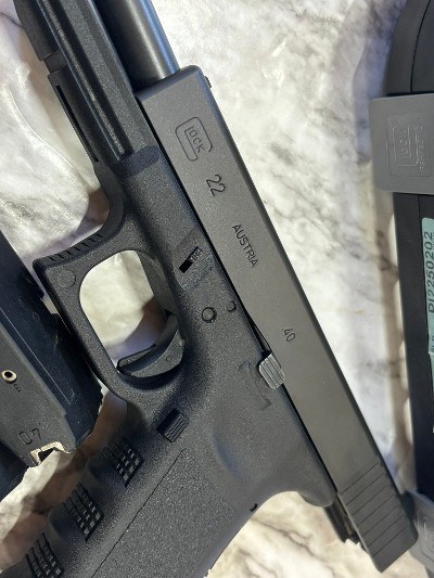 GLOCK G22 GEN 3 .40 S&W - Image 7 of 9