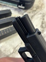 GLOCK G22 GEN 3 .40 S&W - Image 5 of 9