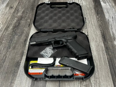 GLOCK 35 GEN 4 40 Smith & Wesson - Image 4 of 4