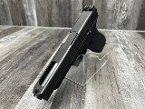 GLOCK 35 GEN 4 40 Smith & Wesson - Image 3 of 4