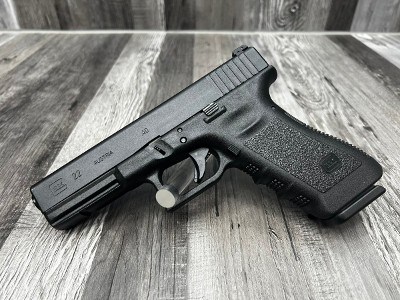 GLOCK 22 40 Smith & Wesson - Image 1 of 3