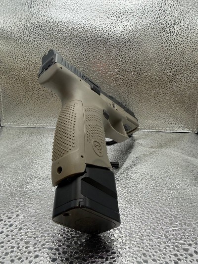 CZ P-10 C URBAN GREY SUPPRESSOR READY 9MM LUGER (9X19 PARA) - Image 3 of 8