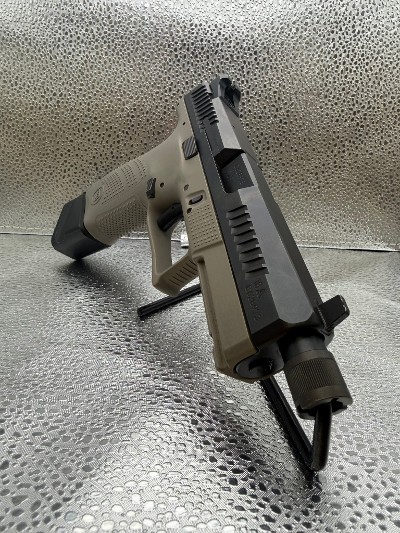 CZ P-10 C URBAN GREY SUPPRESSOR READY 9MM LUGER (9X19 PARA) - Image 2 of 8