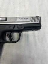 SMITH & WESSON SD40 2.0 40 Smith & Wesson - Image 7 of 14