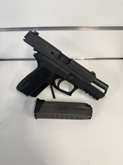 SIG SAUER SP2022 .9mm - Image 4 of 5