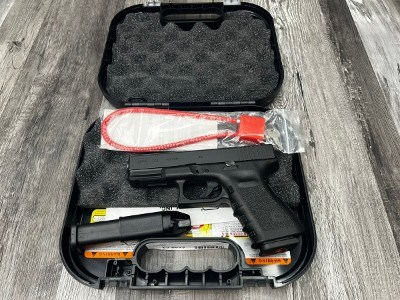 GLOCK 23 GEN 3 40 Smith & Wesson - Image 4 of 4