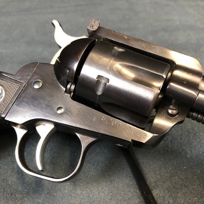 RUGER NEW MODEL BLACKHAWK .44 S&W SPECIAL - Image 8 of 9