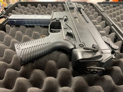 B&T APC9 PRO 9MM LUGER (9x19 PARA) - Image 3 of 9