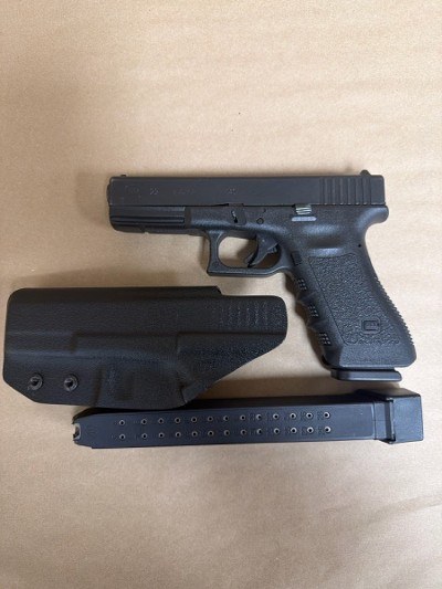 GLOCK 22 40 Smith & Wesson - Image 1 of 11