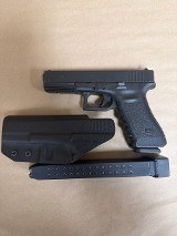 GLOCK 22 40 Smith & Wesson - Image 1 of 11