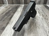 GLOCK 23 GEN 3 40 Smith & Wesson - Image 3 of 3