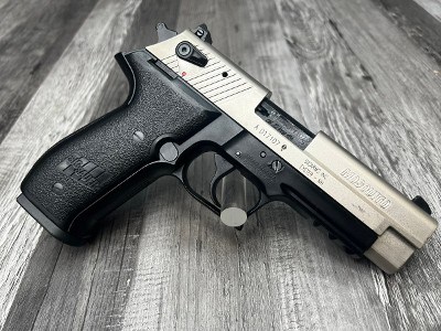 SIG SAUER MOSQUITO 22 .22 LR - Image 2 of 3