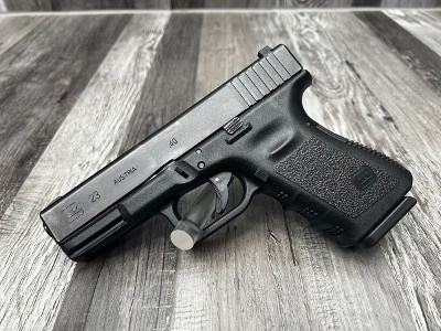 GLOCK 23 GEN 3 40 Smith & Wesson - Image 1 of 3