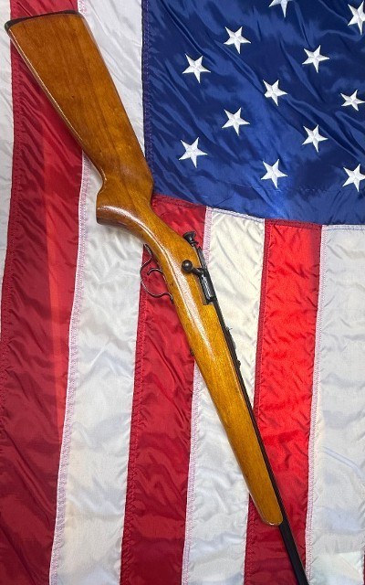 SAVAGE ARMS SPRINGFIELD 120A .22 LR - Image 1 of 2