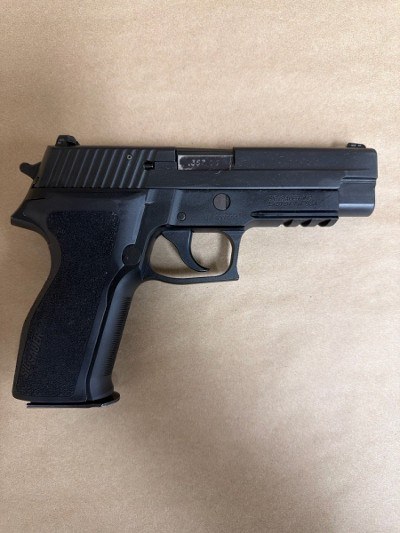 SIG SAUER P226R .357 SIG - Image 3 of 12