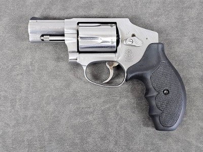 SMITH & WESSON 640-3 .357 MAG - Image 1 of 18