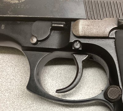 TAURUS PT 100 AF .40 S&W - Image 10 of 15