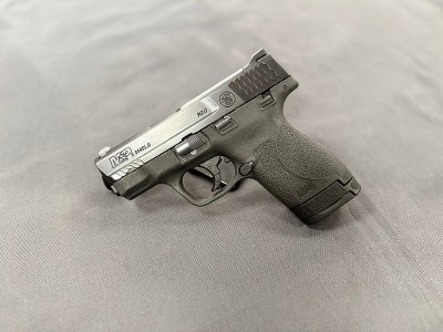 SMITH & WESSON M&P Shield M2.0 9MM LUGER (9x19 PARA) - Image 1 of 3