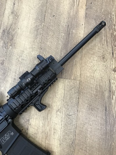 SMITH & WESSON M&P-15 w/ CT Red/Green Dot + Light5.56X45MM NATO - Image 4 of 7
