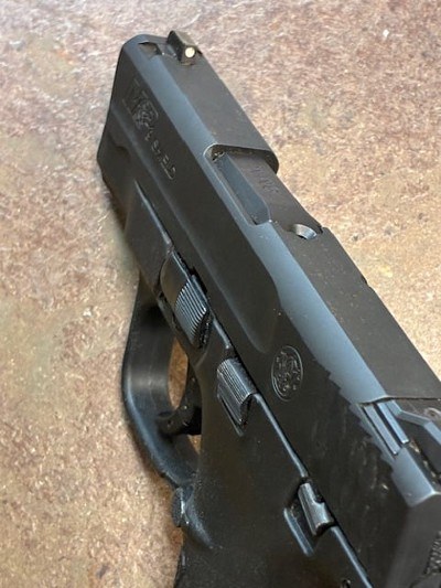 SMITH & WESSON M&P9 SHIELD 9MM LUGER (9x19 PARA) - Image 1 of 7