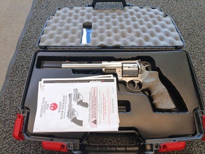 RUGER SUPER REDHAWK .44 MAGNUM - Image 2 of 12
