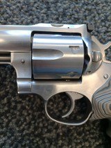 RUGER SUPER REDHAWK .44 MAGNUM - Image 5 of 12