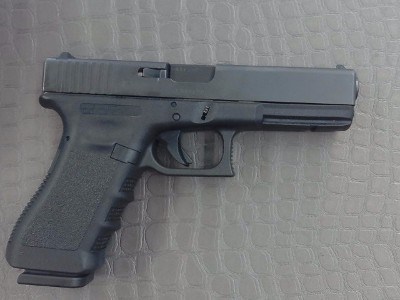 GLOCK 22 .40 - Image 3 of 4