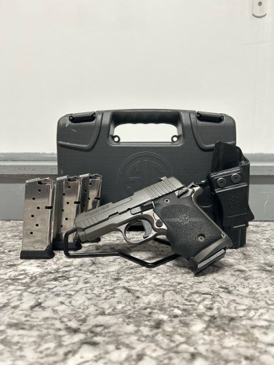 SIG SAUER P938 LEGION 9MM LUGER (9x19 PARA) - Image 1 of 7