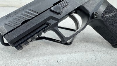 SIG SAUER P320 Compact 9MM LUGER (9x19 PARA) - Image 7 of 19