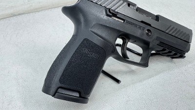 SIG SAUER P320 Compact 9MM LUGER (9x19 PARA) - Image 10 of 19