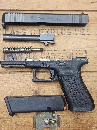 GLOCK 17 GEN 5 9MM LUGER (9x19 PARA) - Image 6 of 7
