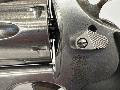 SMITH & WESSON 629 CLASSIC .44 MAGNUM - Image 7 of 12