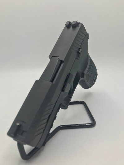 SIG SAUER P320 9MM LUGER (9x19 PARA) - Image 4 of 9