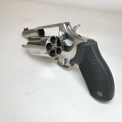 TAURUS JUDGE.45 LC/.410 GA - Image 3 of 3