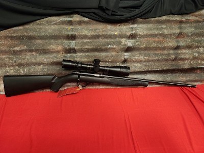 MOSSBERG 817 .17 HMR - Image 1 of 8