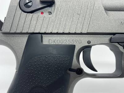 MAGNUM RESEARCHDesert Eagle .44 MAGNUM - Image 2 of 5