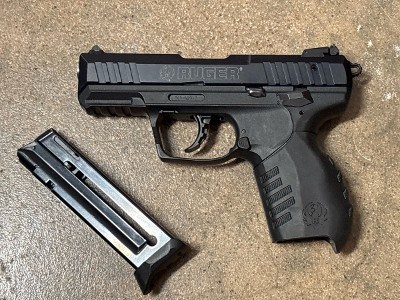 RUGER SR22 .22 LR - Image 1 of 4